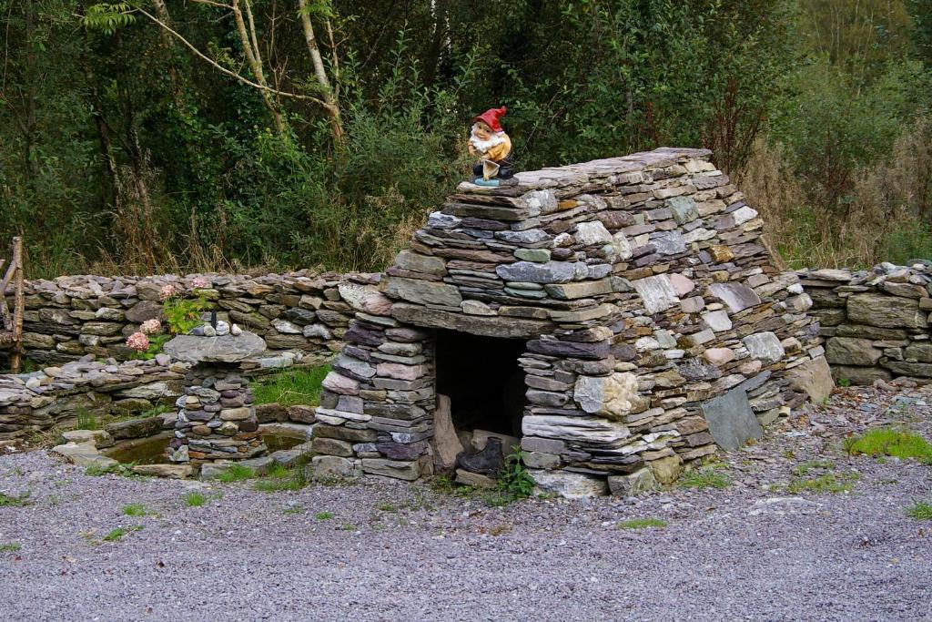 Lissyclearig Thatched Cottage Kenmare Exterior photo