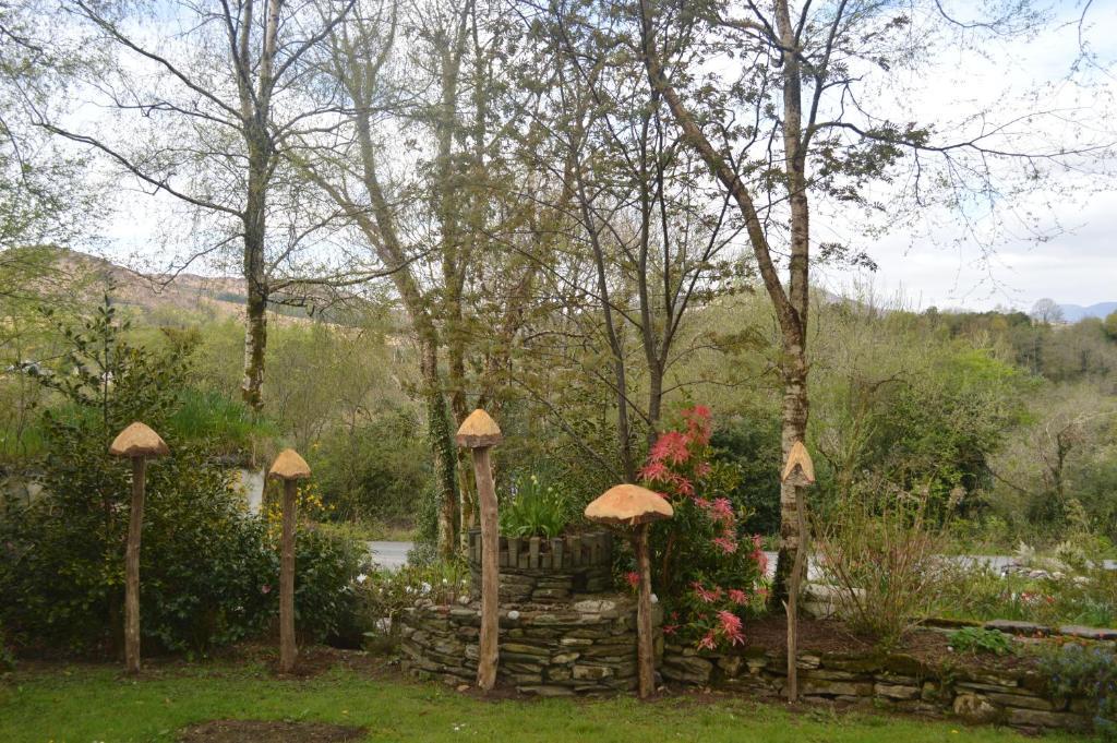 Lissyclearig Thatched Cottage Kenmare Exterior photo