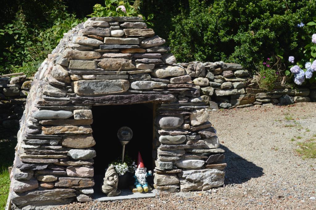 Lissyclearig Thatched Cottage Kenmare Exterior photo